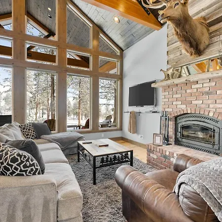 Antoine Cabin Villa